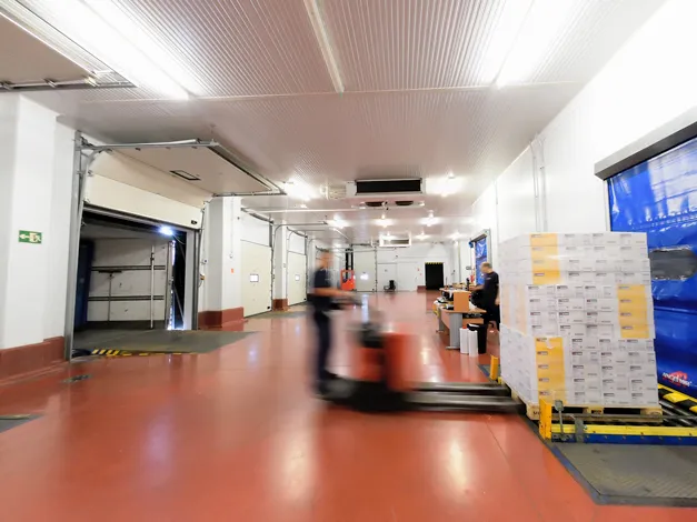 Zona de preparación de pedidos en las instalaciones de Inletpack